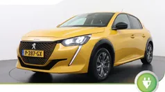 Geel Gebruikt 2022 Peugeot e-208 Allure Hatchback | € 17.825 (Goede deal)