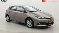 Gebruikt 2015 Toyota Auris Hybrid Hatchback | € 15.999 (Eerlijke prijs)