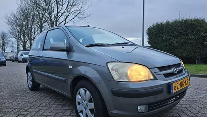 Occasion Hyundai Getz GLS 82 PK (60 kW) 2003 Grijs Hatchback