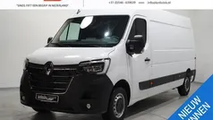 Gebruikt 2023 Renault Master Van | € 28.800 (Eerlijke prijs)