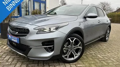 Grijs Gebruikt 2022 Kia XCeed SUV | € 23.950 (Eerlijke prijs)