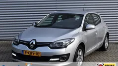 Grijs Gebruikt 2014 Renault Mégane III Expression Hatchback | € 5.740 (Eerlijke prijs)