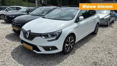 Wit, andere lak Gebruikt 2020 Renault Mégane GrandTour Bose Edition Stationwagen | € 15.999 (Eerlijke prijs)