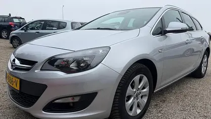 Occasion 2015 Opel Astra Business Stationwagen | € 8.950 (Eerlijke prijs)