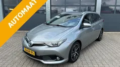 Grijs Gebruikt 2016 Toyota Auris Hybrid Stationwagen | € 16.830 (Eerlijke prijs)