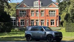 Grijs Occasion 2021 Land Rover Defender SUV | € 74.450 (Eerlijke prijs)