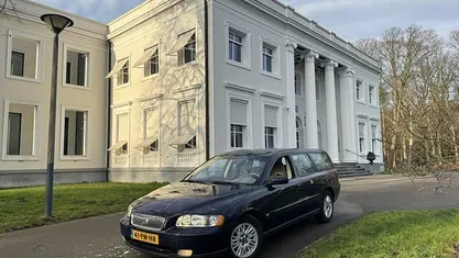 Blauw Gebruikt 2004 Volvo V70 Stationwagen | € 3.500 (Eerlijke prijs)