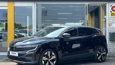 Gebruikt 2025 Renault Mégane Iconic Hatchback | € 42.659 (Eerlijke prijs)