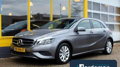Grijs Gebruikt 2014 Mercedes A180 Prestige Hatchback | € 10.900 (Eerlijke prijs)