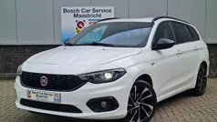 Wit, metallic lak Gebruikt 2020 Fiat Tipo S Stationwagen | € 15.798 (Eerlijke prijs)