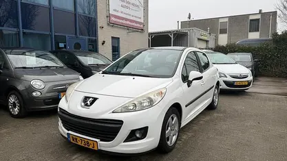 Occasion Peugeot 207 95 PK (69 kW) 2011 Wit Hatchback