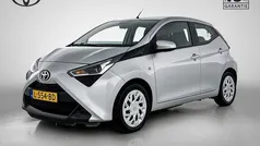 Gebruikt 2021 Toyota Aygo X-play Hatchback | € 10.450 (Eerlijke prijs)