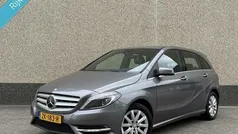 Grijs, metallic lak Gebruikt 2014 Mercedes B180 Ambition MPV | € 9.344 (Eerlijke prijs)