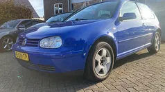 Blauw Gebruikt 1999 VW Golf IV Highline Hatchback | € 2.249 (Eerlijke prijs)
