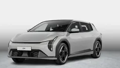 Gebruikt 2025 Kia EV4 Advance Hatchback | € 45.195 (Eerlijke prijs)