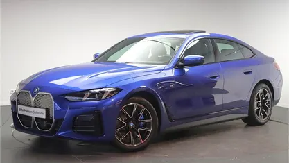 Blauw Gebruikt 2025 BMW i4 M Sport Sedan | € 47.950 (Eerlijke prijs)