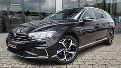 Zwart Gebruikt 2021 VW Passat Business Stationwagen | € 22.900 (Goede deal)