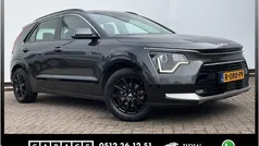 Grijs Gebruikt 2022 Kia Niro SUV | € 27.400 (Eerlijke prijs)