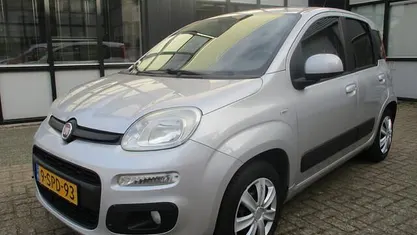 Occasion Fiat Panda Lounge 65 PK (47 kW) 2013 Grijs (metallic) Hatchback