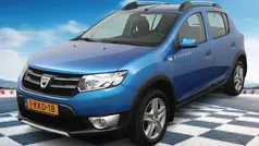 Gebruikt 2013 Dacia Sandero Lauréate Hatchback | € 5.950 (Eerlijke prijs)