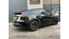 Zwart Gebruikt 2023 Tesla Model Y Long Range SUV | € 38.999 (Goede deal)