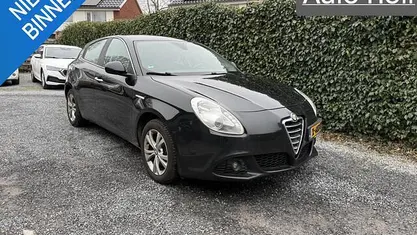 Occasion Alfa Romeo Giulietta Distinctive 170 PK (125 kW) 2010 Zwart Hatchback