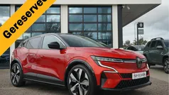 Rood metallic Gebruikt 2022 Renault Mégane Techno Hatchback | € 23.950 (Super prijs)