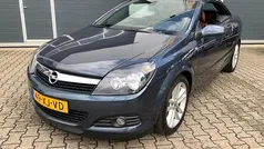 Grijs Gebruikt 2007 Opel Astra Cabriolet Cosmo Cabriolet | € 1.500 (Super prijs)