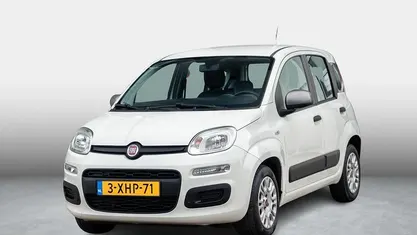 Wit Occasion 2014 Fiat Panda Young Hatchback | € 7.289 (Eerlijke prijs)