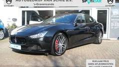 Zwart, metallic lak Gebruikt 2016 Maserati Ghibli Coupé | € 36.950 (Eerlijke prijs)