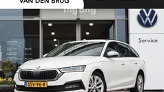 Wit Gebruikt 2022 Skoda Octavia Business Line Stationwagen | € 24.950 (Super prijs)