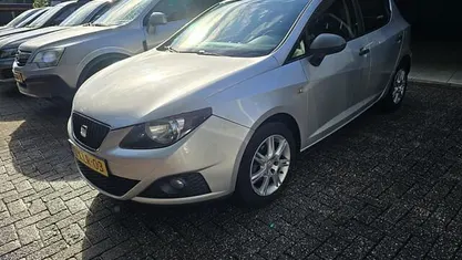 Grijs Gebruikt 2011 Seat Ibiza Style Hatchback | € 4.850 (Eerlijke prijs)