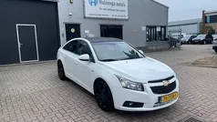 Wit Gebruikt 2012 Chevrolet Cruze LT Sedan | € 2.199 (Eerlijke prijs)