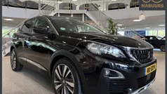 Zwart Gebruikt 2017 Peugeot 3008 Allure SUV | € 14.750 (Eerlijke prijs)