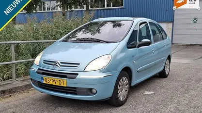 Blauw Gebruikt 2004 Citroën Xsara Picasso MPV | € 1.450 (Eerlijke prijs)