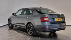 Grijs Gebruikt 2020 Skoda Octavia Business Line Hatchback | € 21.740 (Eerlijke prijs)