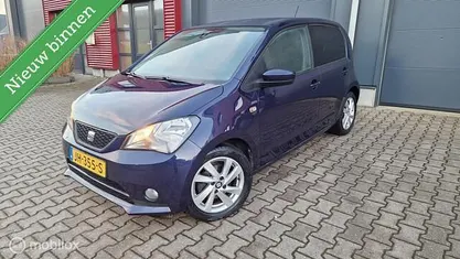 Blauw (metallic) Gebruikt 2016 Seat Mii Hatchback | € 6.595 (Eerlijke prijs)