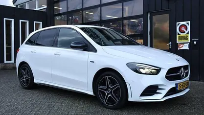 Wit Occasion 2020 Mercedes B250 Business MPV | € 23.999 (Goede deal)