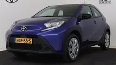 Blauw Gebruikt 2025 Toyota Aygo Play Hatchback | € 20.750 (Eerlijke prijs)