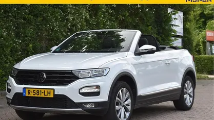Wit Gebruikt 2020 VW T-Roc Cabriolet Style Cabriolet | € 24.950 (Eerlijke prijs)