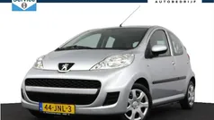 Grijs (metallic) Gebruikt 2009 Peugeot 107 Hatchback | € 3.750 (Eerlijke prijs)