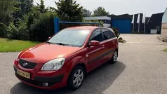 Gebruikt 2006 Kia Rio Hatchback | € 1.450 (Eerlijke prijs)
