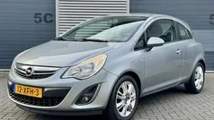 Grijs Gebruikt 2012 Opel Corsa Edition Hatchback | € 2.450 (Iets duurder)