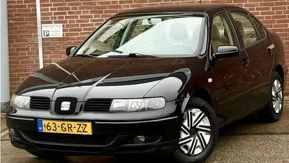 Zwart (metallic) Gebruikt 2001 Seat Toledo Sedan | € 1.250 (Goede deal)