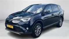 Gebruikt 2018 Toyota RAV4 Hybrid SUV | € 23.840 (Eerlijke prijs)