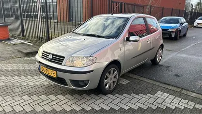 Occasion 2004 Fiat Punto Emotion Hatchback | € 945 (Goede deal)