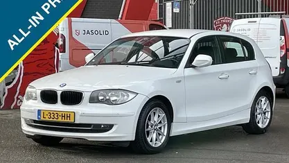 Wit (metallic) Occasion 2011 BMW 118 Hatchback | € 4.450 (Goede deal)