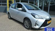 Grijs Gebruikt 2018 Toyota Yaris Hatchback | € 15.250 (Eerlijke prijs)