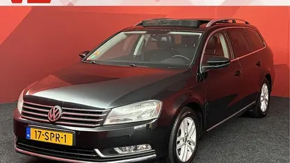 Zwart Occasion 2011 VW Passat Highline Stationwagen | € 4.948 (Eerlijke prijs)
