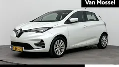 Wit Gebruikt 2020 Renault Zoe Life Hatchback | € 11.440 (Eerlijke prijs)